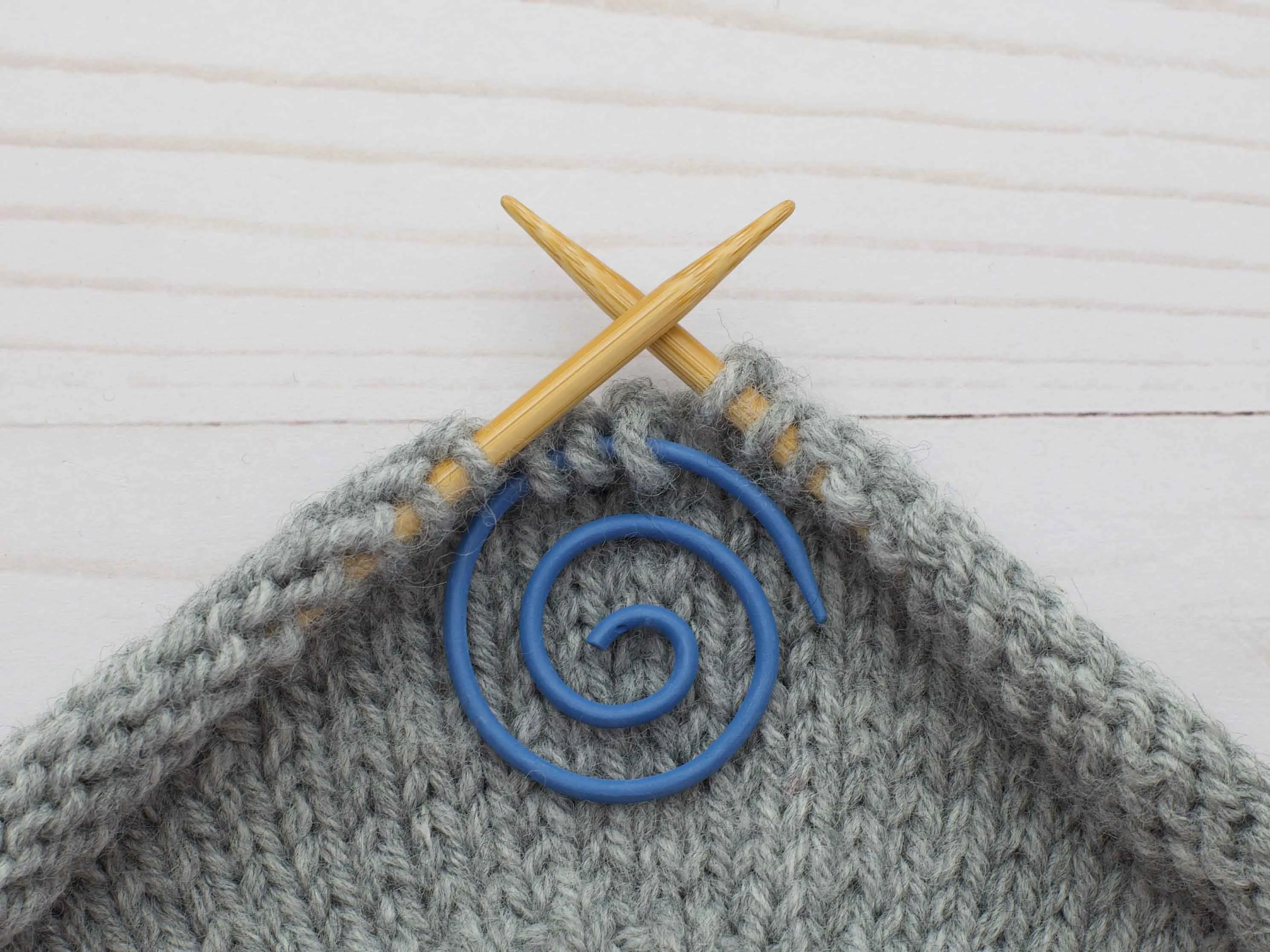 Colorful Spiral Cable Needle