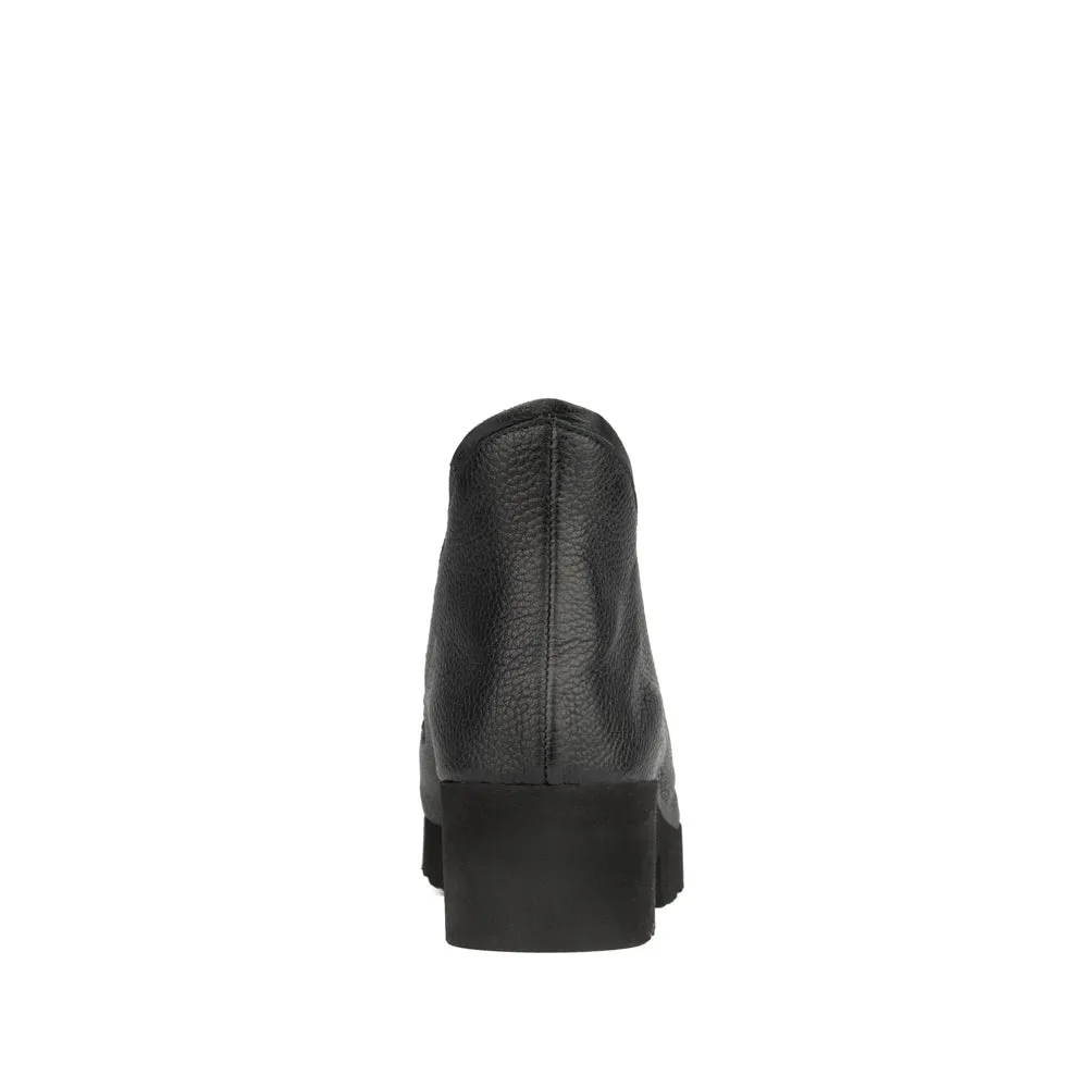 DEINO BLACK TEXTURED LEATHER