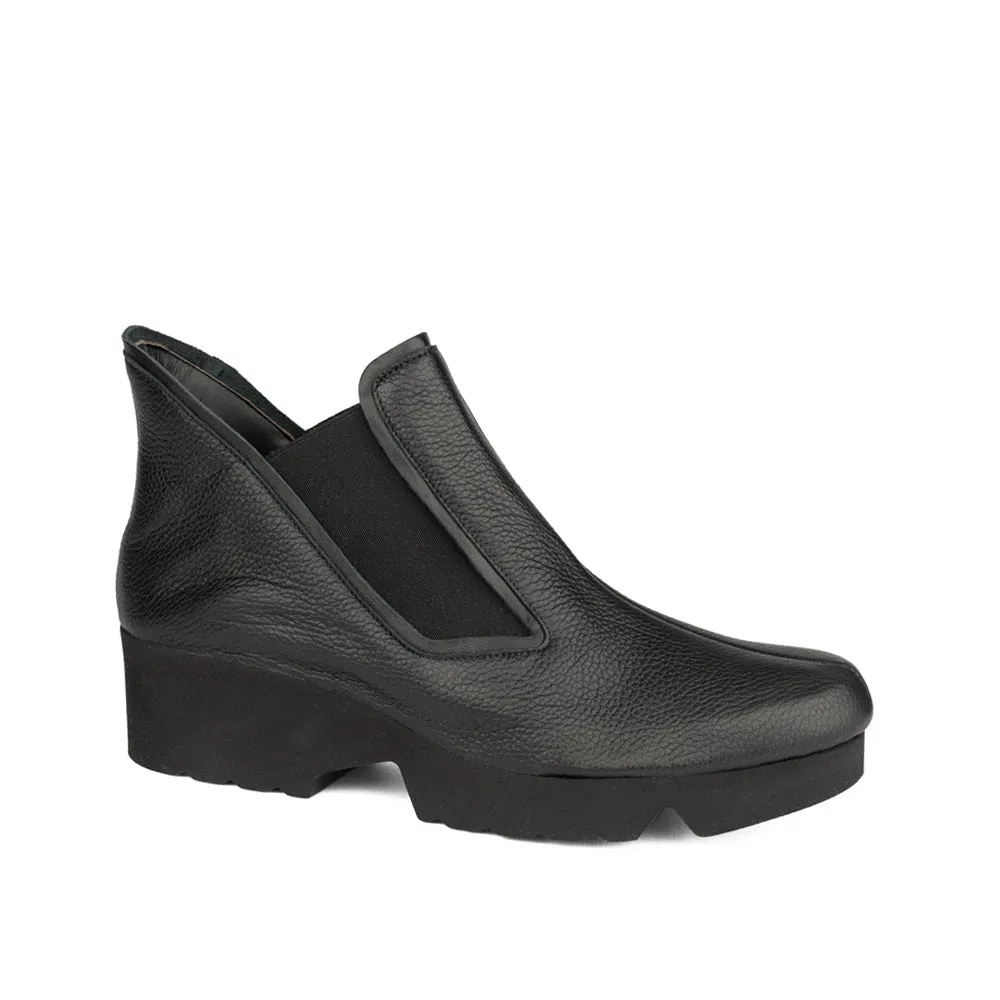 DEINO BLACK TEXTURED LEATHER